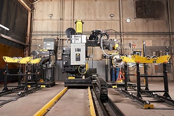 The Pipe Titan pipe welding system from LJ Welding Automation is a turnkey pipe processing center optimized for 2- to 24-inch-diameter pipes.